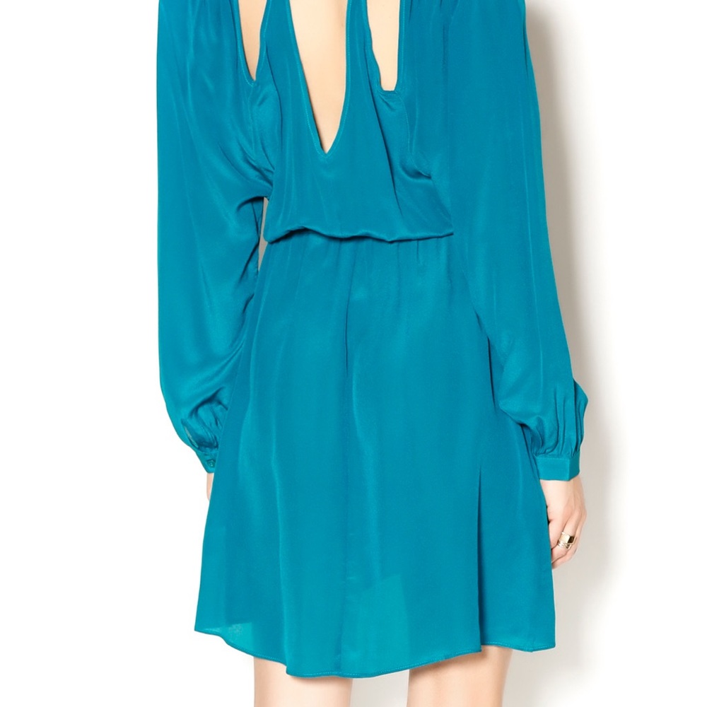 Sz m Turquoise Silk Wrap W/ Back Cut Outs